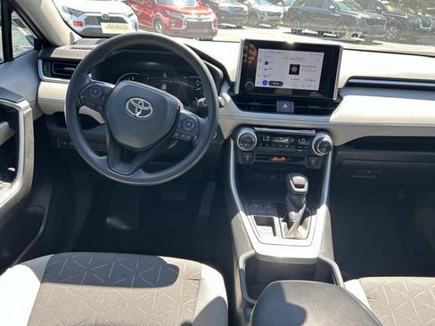 Used 2025 Toyota RAV4 XLE w/ Convenience Package FWD image 17