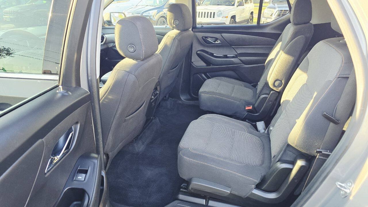 Used 2019 Chevrolet Traverse LT AWD/4WD image 11