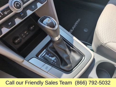 Used 2020 Hyundai Elantra SEL FWD image 22