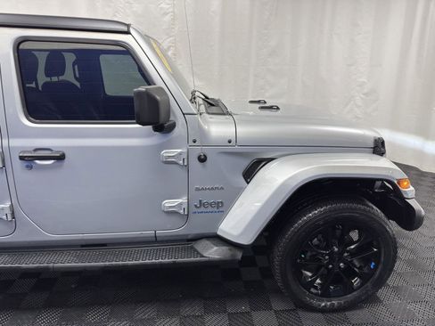 Used 2023 Jeep Wrangler Sahara w/ Cold Weather Group image 11
