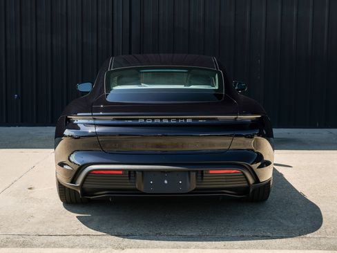 New 2025 Porsche Taycan image 8