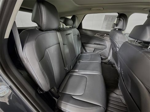 Certified 2025 Kia Sportage EX w/ Premium Package image 30