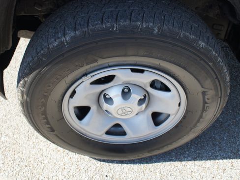 Used 2023 Toyota Tacoma SR w/ SR Convenience Package image 21