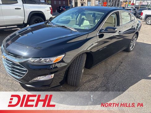 Used 2022 Chevrolet Malibu Premier FWD image 1