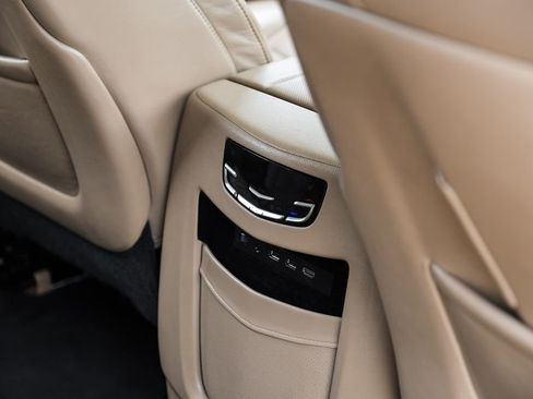Used 2019 Cadillac Escalade Platinum AWD/4WD image 41