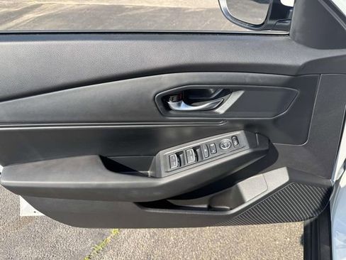 Certified 2023 Honda Accord EX image 15