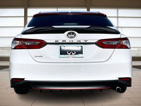 Used 2019 Toyota Camry LE image 4