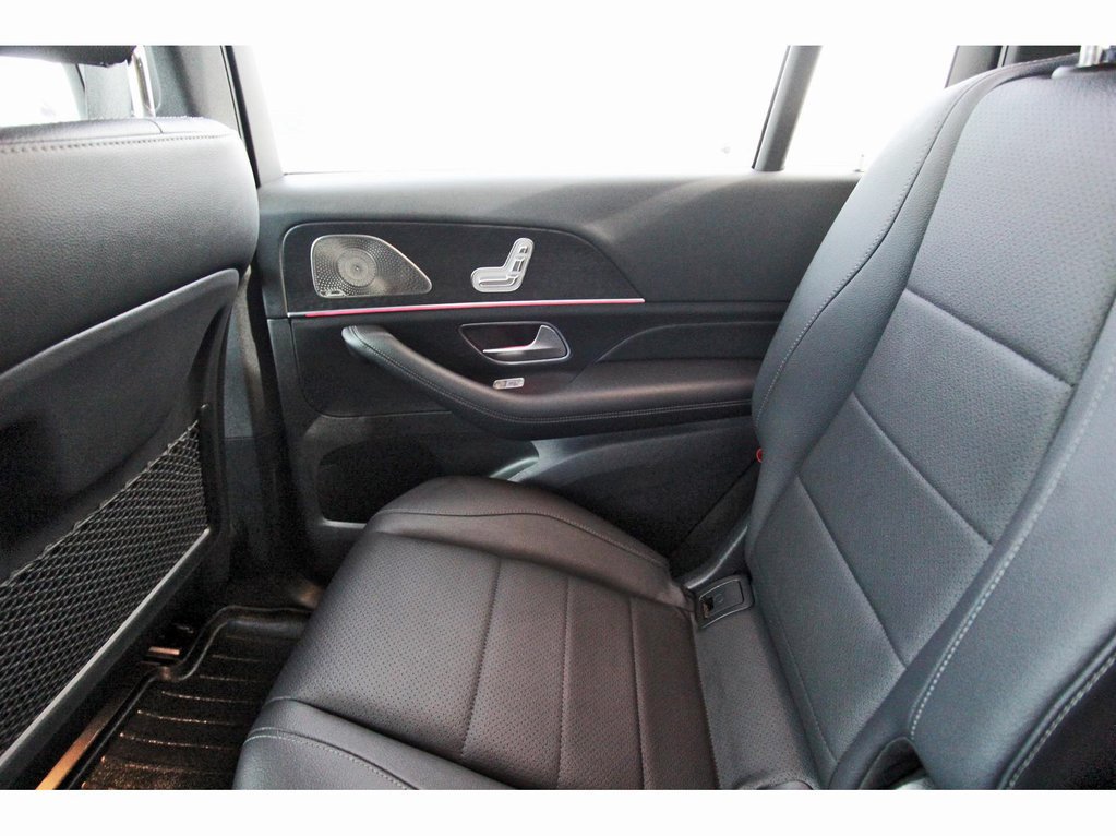Used 2024 Mercedes-Benz GLS 450 4MATIC image 12