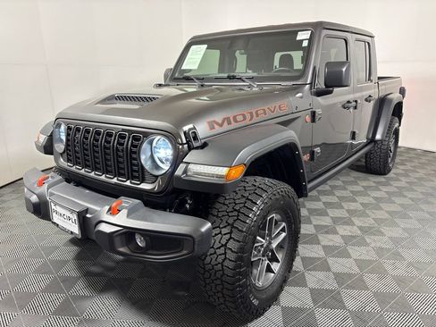 Used 2024 Jeep Gladiator Mojave w/ Convenience Group AWD/4WD image 2