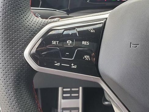 Used 2024 Volkswagen GTI SE image 19