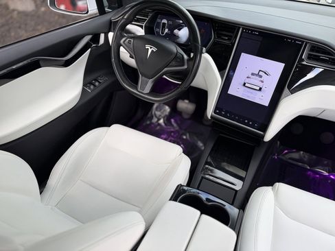 Used 2020 Tesla Model X Long Range image 42