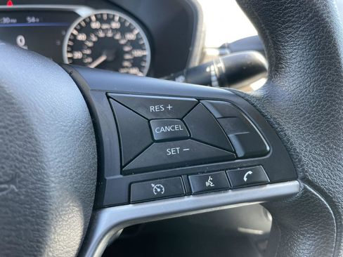 Used 2024 Nissan Altima 2.5 SV image 16