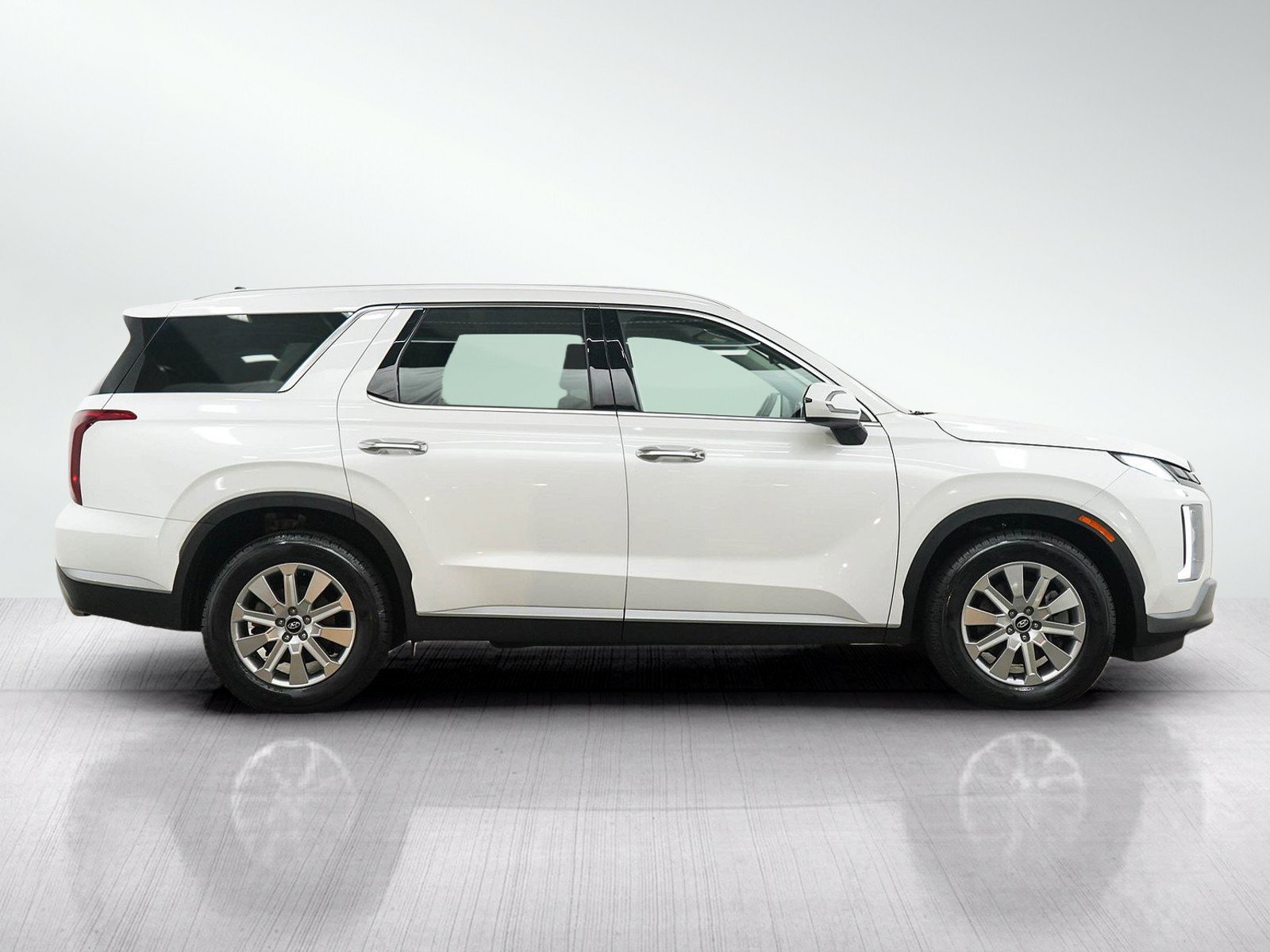 Used 2023 Hyundai Palisade SEL AWD/4WD image 6