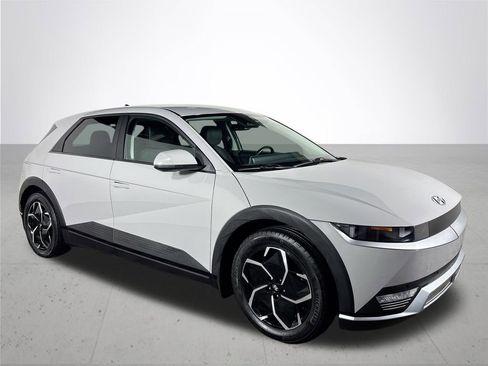 Used 2023 Hyundai Ioniq 5 SEL image 4