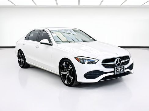 Used 2022 Mercedes-Benz C 300 Sedan w/ Exclusive Trim Package image 3