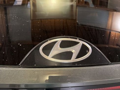 Used 2022 Hyundai Tucson Limited FWD image 15