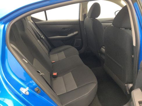 Used 2025 Nissan Sentra SV FWD image 19