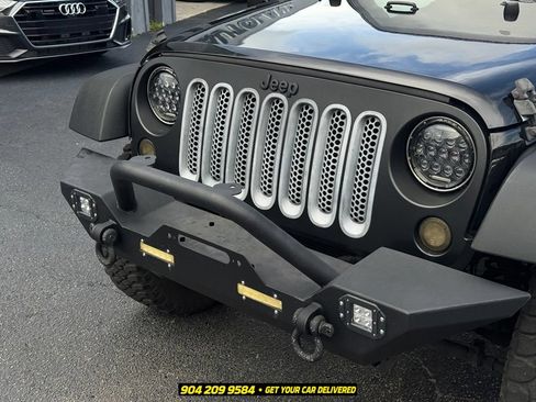 Used 2018 Jeep Wrangler Unlimited Sport AWD/4WD image 14