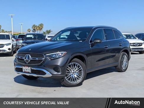 Used 2026 Mercedes-Benz GLC 300 GLC 300 image 1
