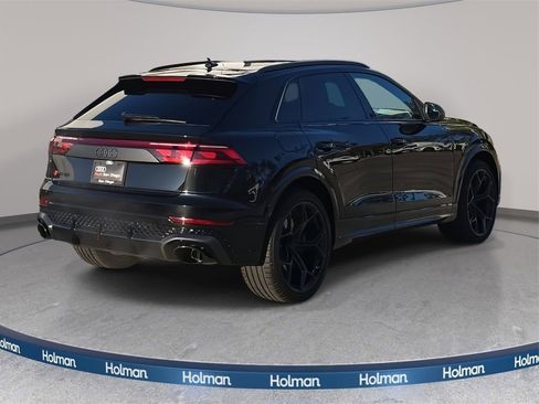 New 2026 Audi RS Q8 performance image 3