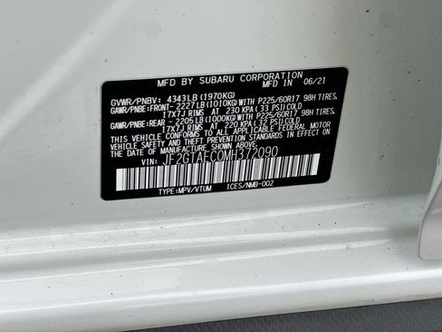 Certified 2021 Subaru Crosstrek 2.0i Premium w/ Moonroof Package image 36