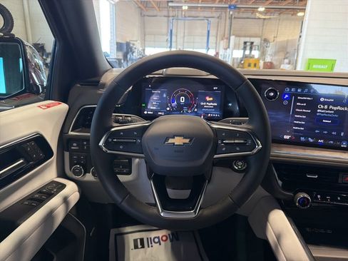 New 2026 Chevrolet Tahoe Premier w/ Sun And Tow Package AWD/4WD image 11