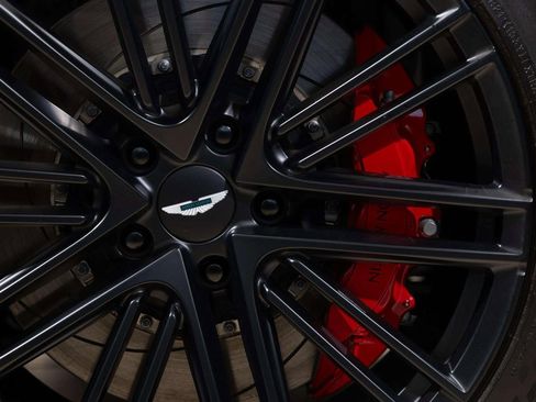 Used 2025 Aston Martin V8 Vantage Coupe image 9