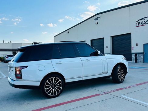 Used 2017 Land Rover Range Rover HSE image 8
