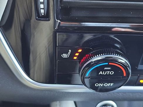 Certified 2023 Nissan Rogue SL image 17