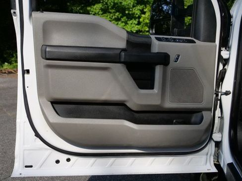 Used 2019 Ford F350 XL w/ Power Equipment Group AWD/4WD image 19