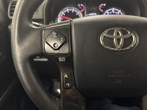 Used 2022 Toyota 4Runner TRD Off-Road image 30