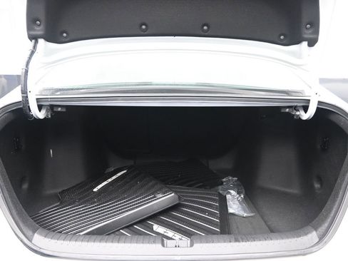 Used 2025 Honda Accord Sport image 25