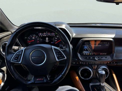 Used 2019 Chevrolet Camaro SS image 28