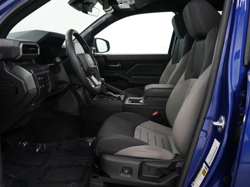 Used 2024 Toyota Tacoma TRD Off-Road image 19