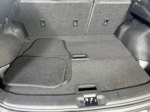 Used 2020 Nissan Rogue Sport SV AWD/4WD image 23