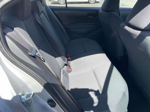 Used 2023 Toyota Corolla LE image 32