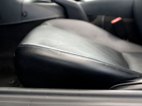 Used 2003 MAZDA MX-5 Miata RWD image 16