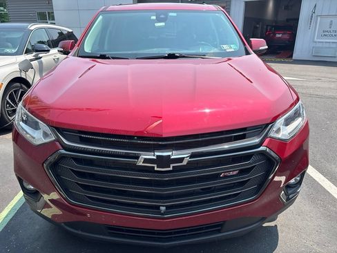 Used 2020 Chevrolet Traverse RS FWD image 2