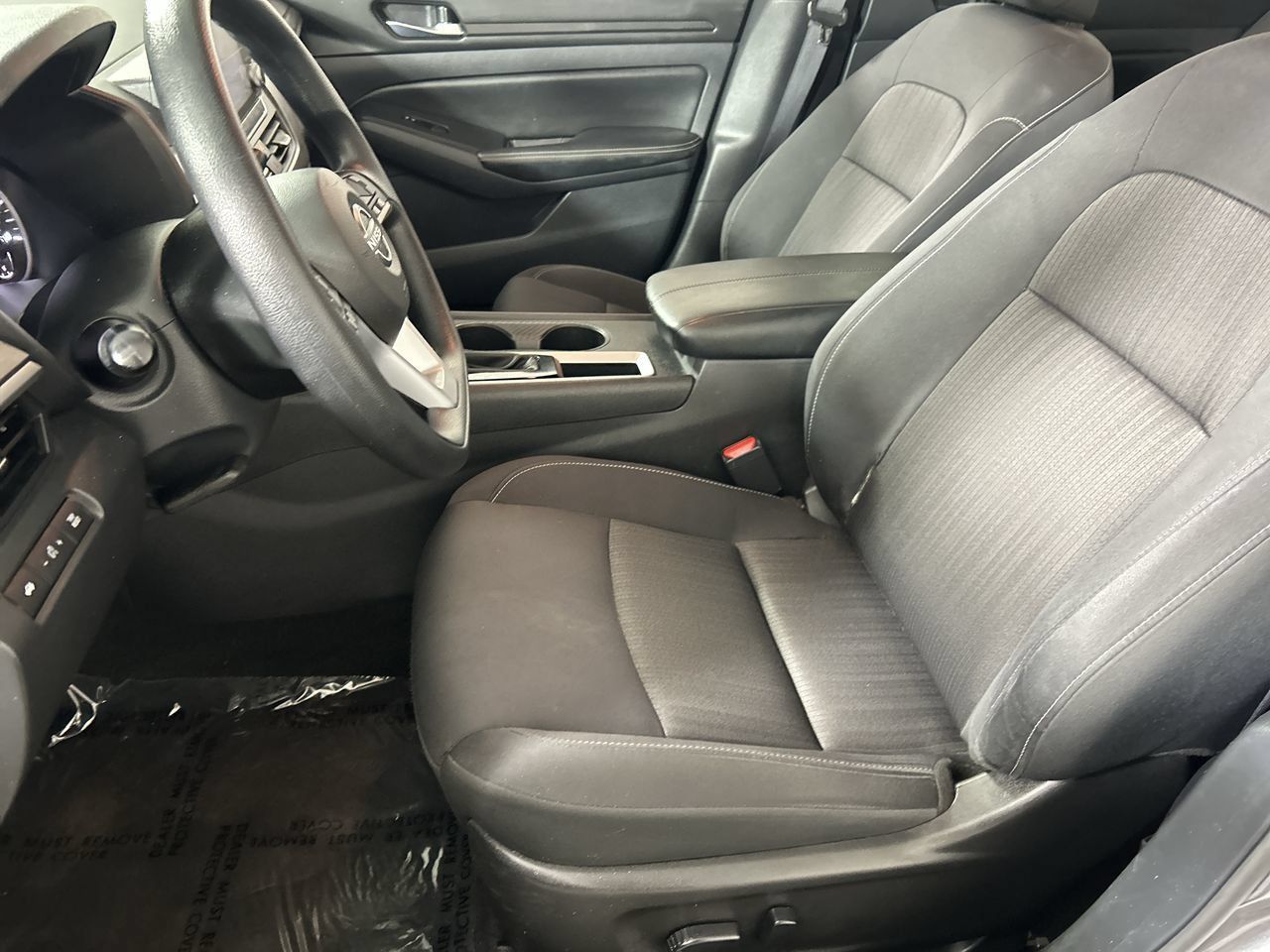 Used 2025 Nissan Altima 2.5 SV FWD image 21