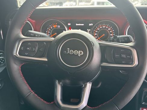 Used 2023 Jeep Wrangler Rubicon w/ Cold Weather Group image 25