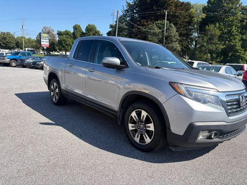 Used 2017 Honda Ridgeline RTL image 2