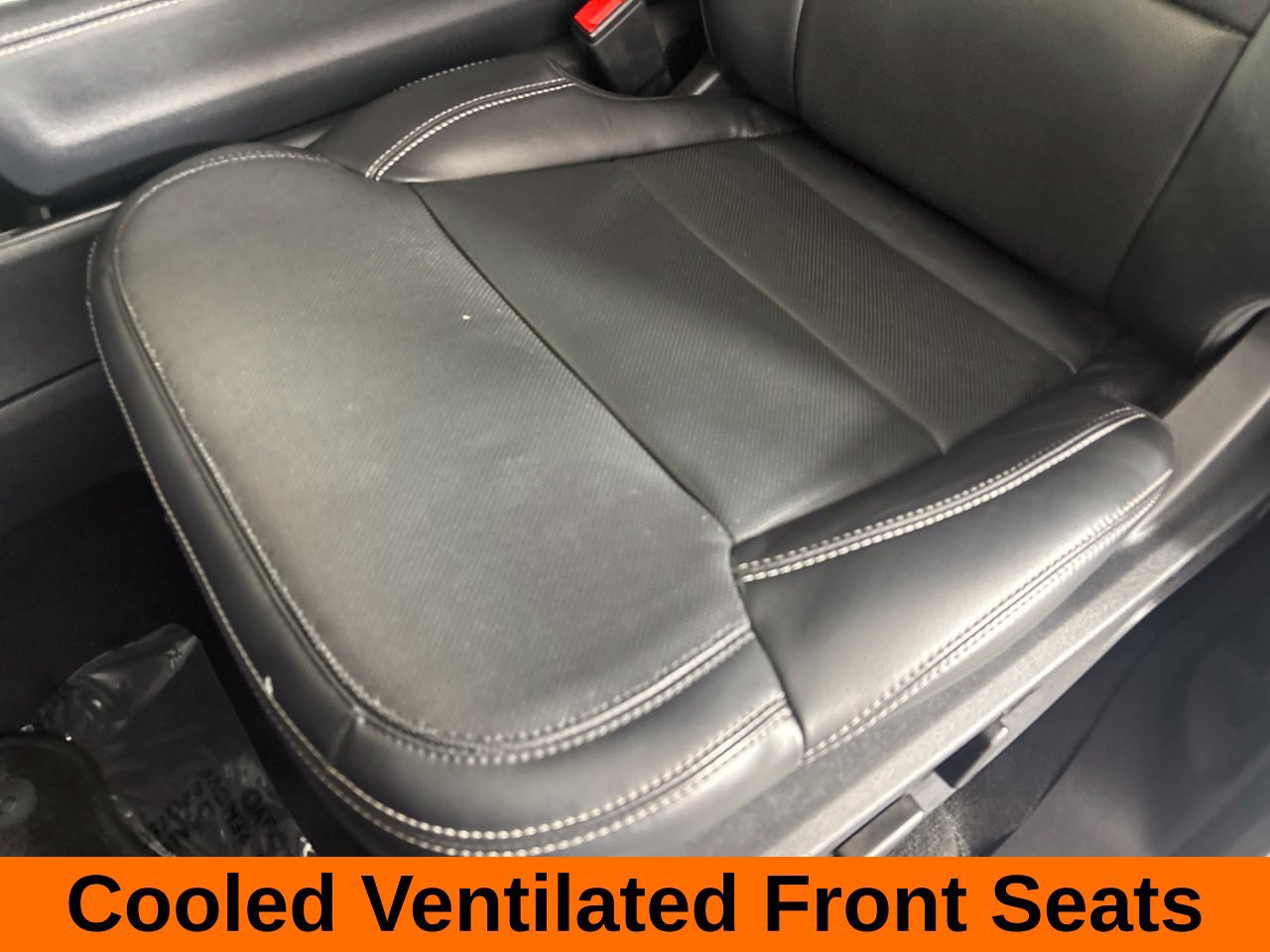 Used 2025 Ford Expedition Platinum AWD/4WD image 17