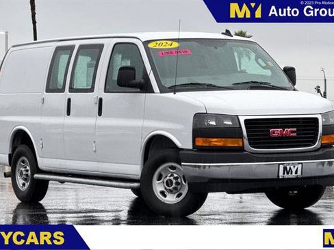 Used 2024 GMC Savana 2500 w/ Driver Convenience Package image 1