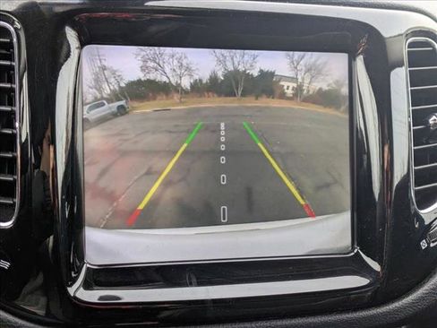 Used 2020 Jeep Compass Limited image 13