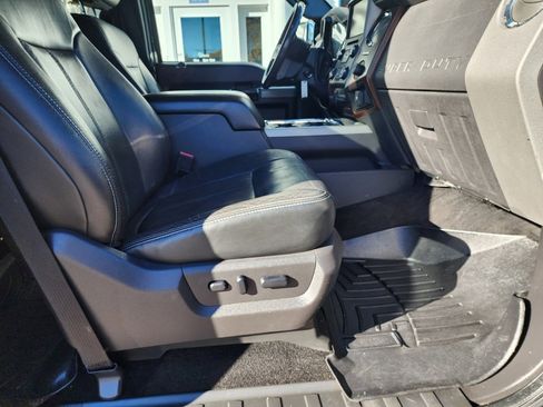 Used 2013 Ford F250 Lariat w/ Chrome Pkg image 52
