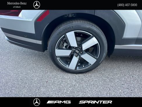 Used 2024 Hyundai Santa Fe Limited AWD/4WD image 5