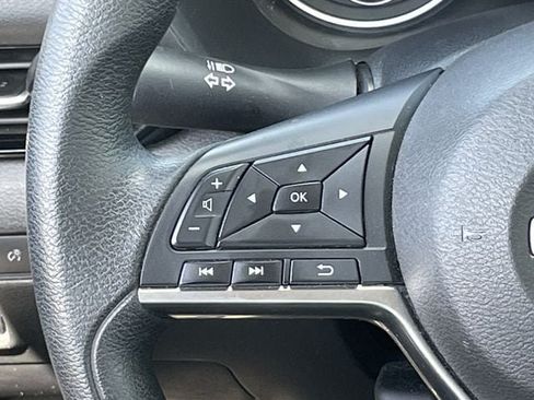 Used 2024 Nissan Sentra SV FWD image 13