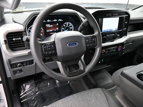 Used 2022 Ford F150 XL w/ Equipment Group 101A High RWD image 4