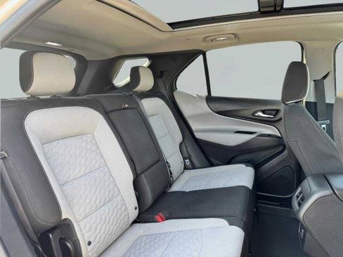 Used 2019 Chevrolet Equinox LT FWD image 45