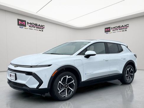 New 2026 Chevrolet Equinox EV LT image 3